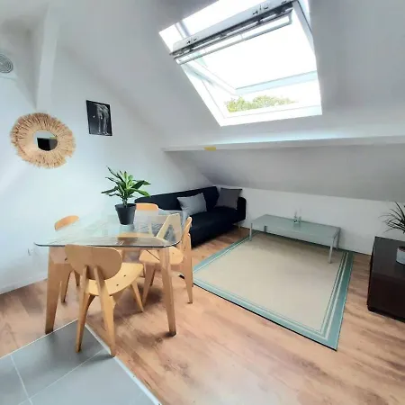 Du Houx - 6 Apartment